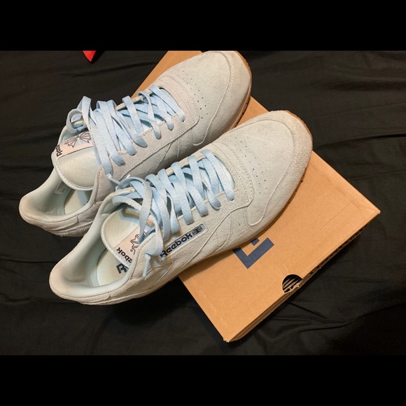 Reebok’s - Picture 2 of 4